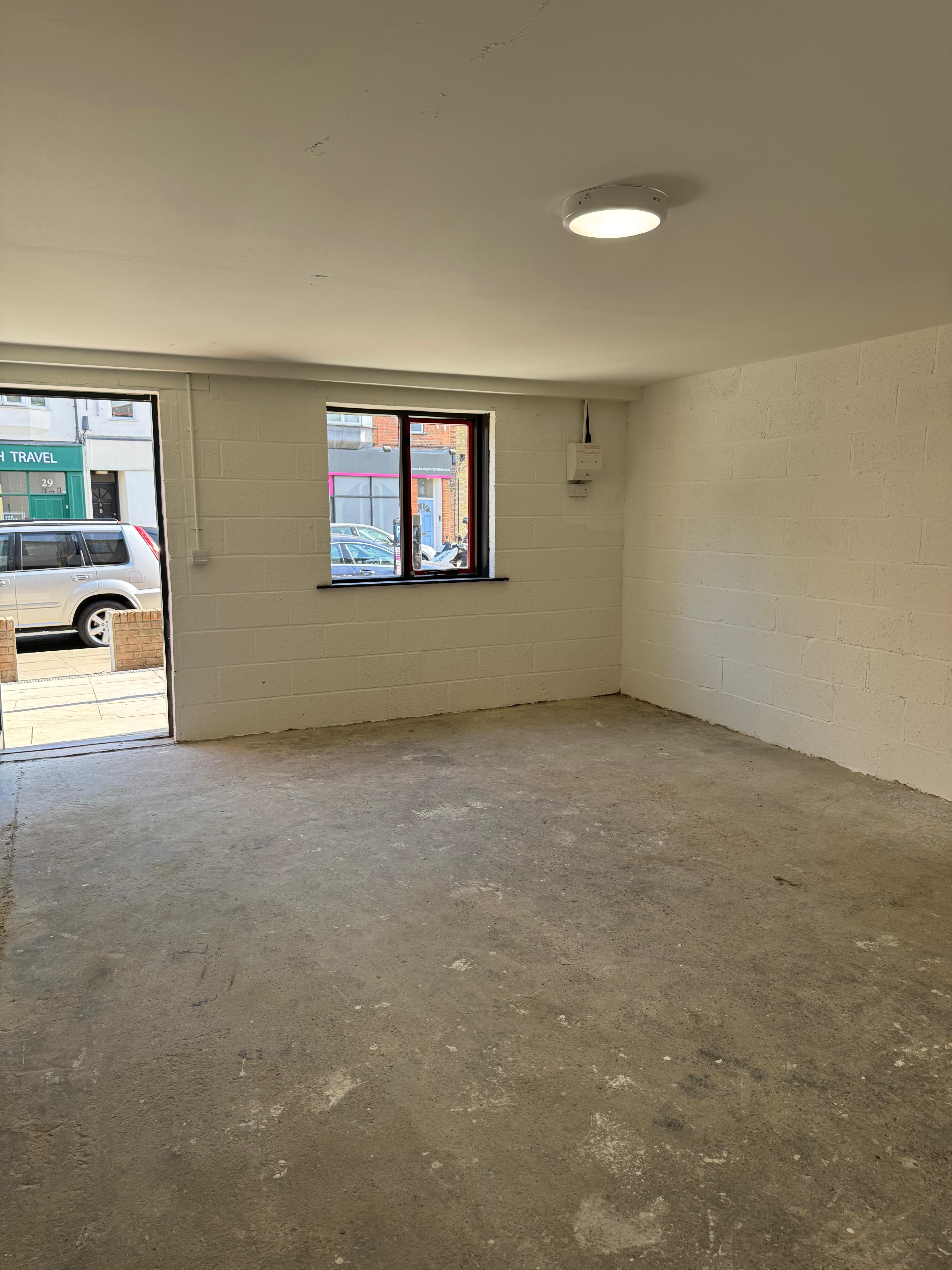 Industrial Unit in Twickenham - photo 4